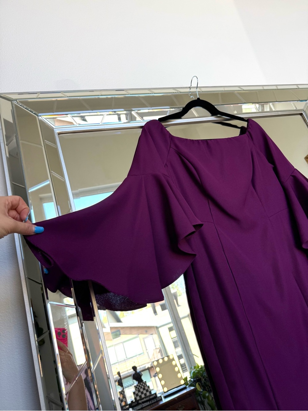 VENUS | Ruffle Sleeve Dress - Picture 5 of 9